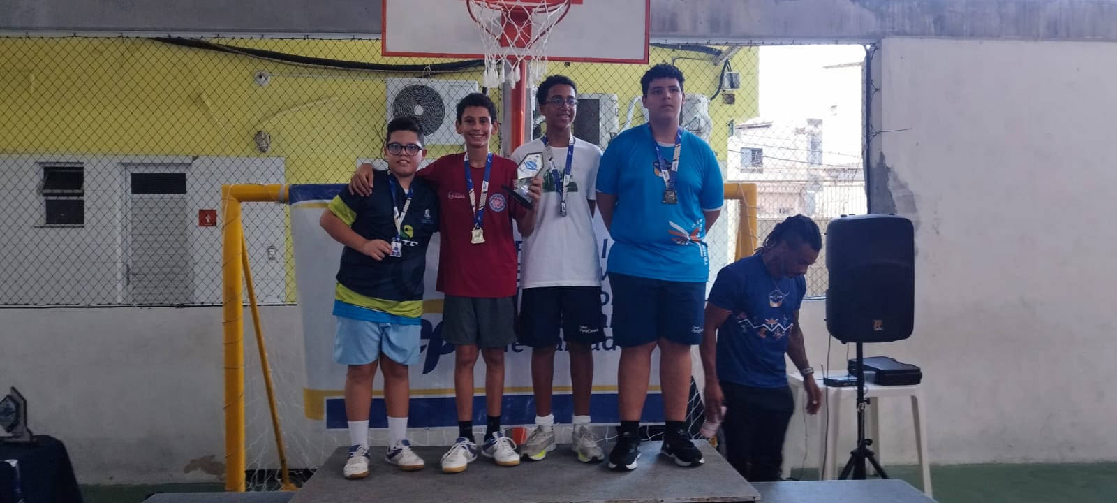 Thiago Silva com medalhas